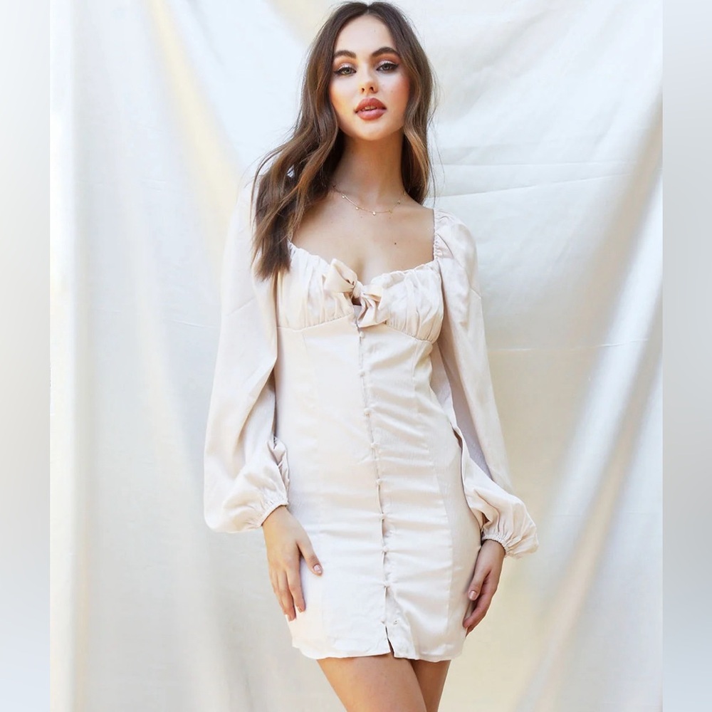 Satin mini dress cream size medium new with tags